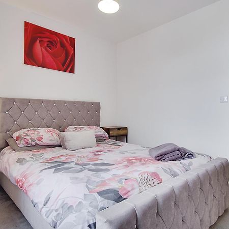 Wimbourne Road Apartment 2 伯恩茅斯 外观 照片